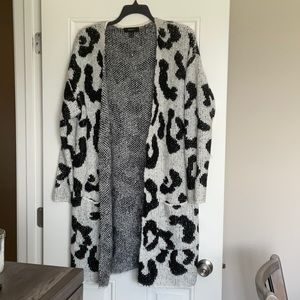 Black & White Leopard Print Long Cardigan with Pockets